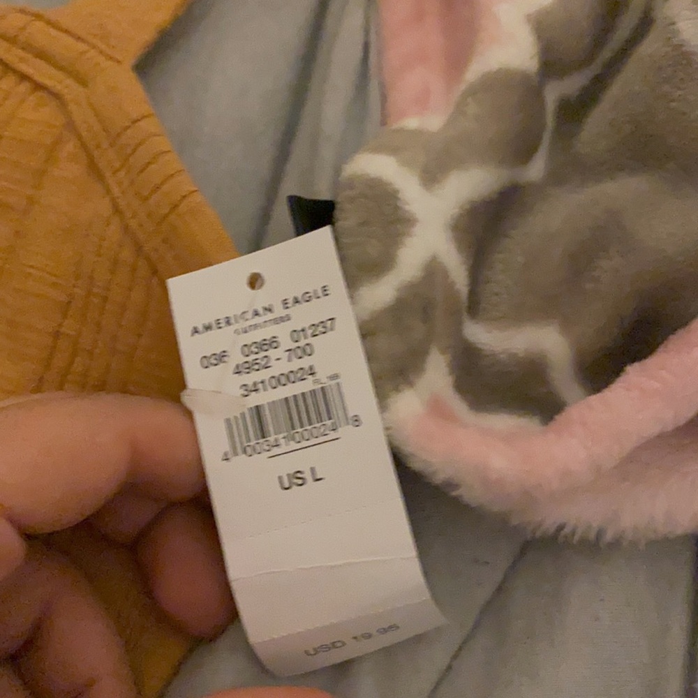 Shirt - Picture 4 of 4